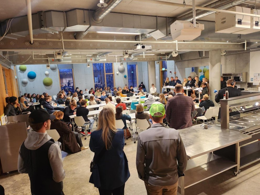 Fundur með frambjóðendum í FMOS