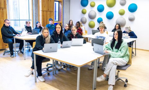 Endurskiladagur 8. apríl