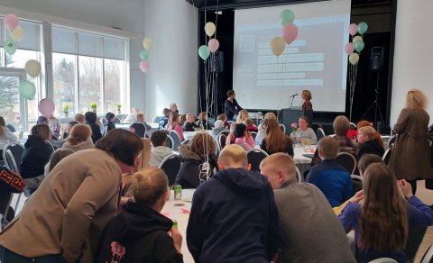 Útskriftarnemendur FMOS á ungmennaþingi Mosfellsbæjar